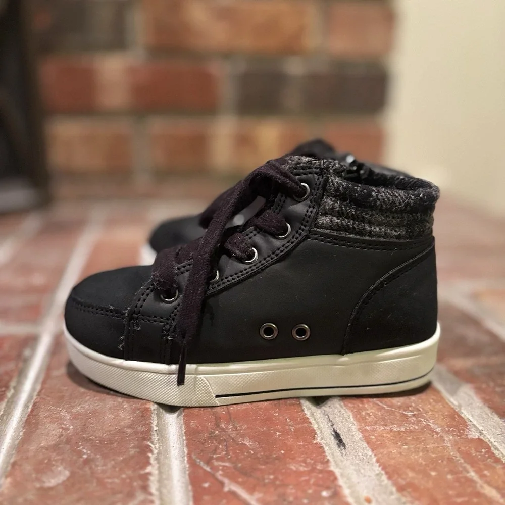 Black Dress Boot With Side Zipper Closure Toddler‎ 9/10 Size Lace Front